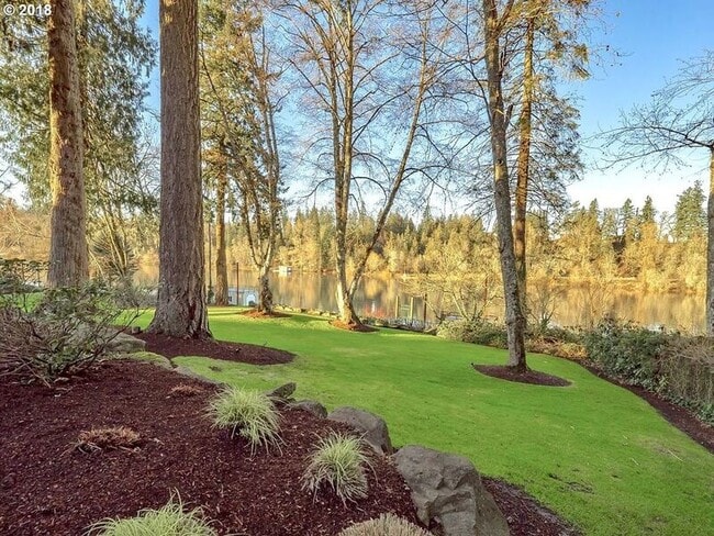 Building Photo - 16275 NE Eilers Rd