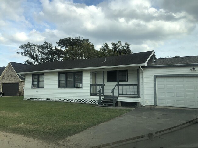 Primary Photo - 2003 Seattle Ave