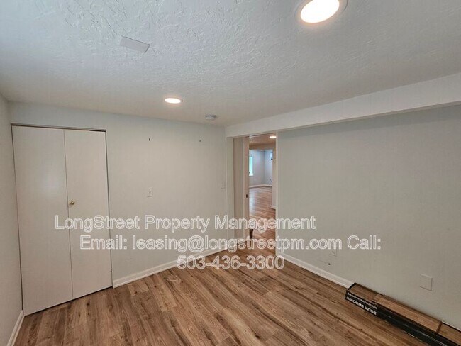 Building Photo - 7036 N Concord Ave