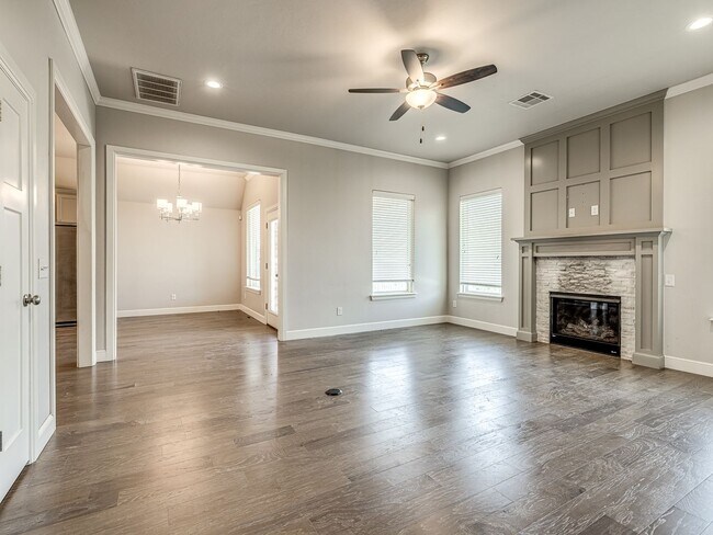 Building Photo - 3 Bed/2 Bath Beacon Home in Rush Brook Add...