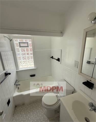 Building Photo - 16067 Bringard Dr