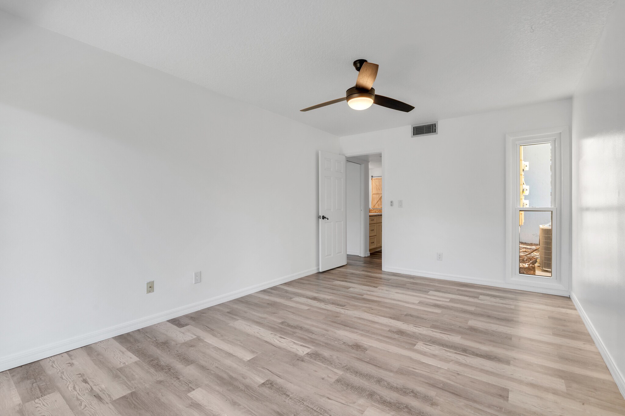 Master - 1051 S Highland St