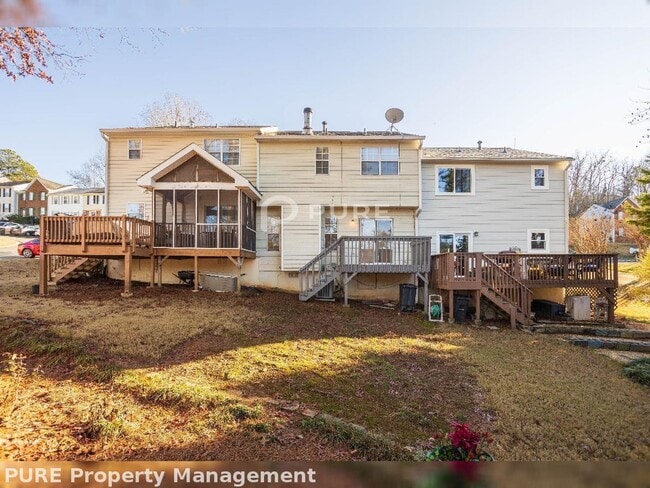 Building Photo - Price Drop Alert!  Fall Rental Specials Av...