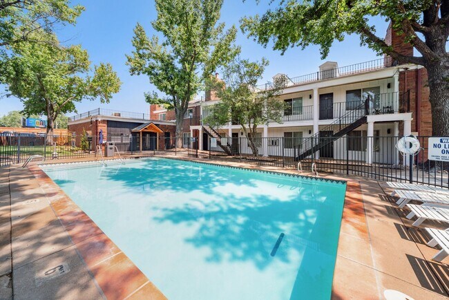 Building Photo - 1 Bed 1 Bath - Remodel