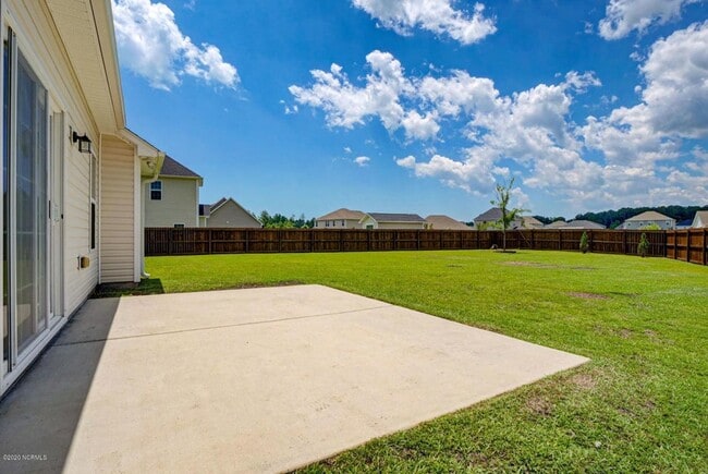 Building Photo - 116 Regatta Way