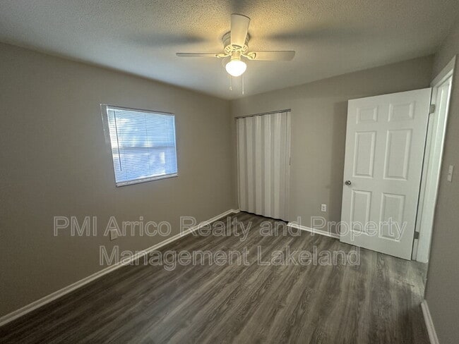 Building Photo - 1615 N New York Ave