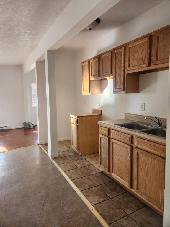 Building Photo - 749 Orchard Ave