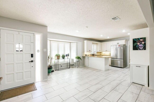 Building Photo - 5526 75th St