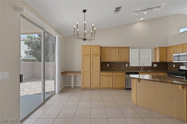 Building Photo - 7544 Coral River Dr