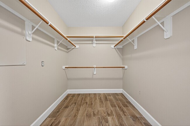 Building Photo - 21215 Barker Canyon Ln