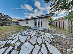 Building Photo - 16028 SW 99th Ln