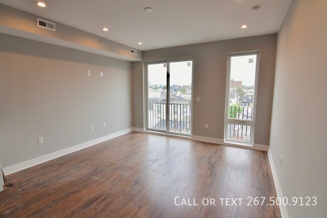 Building Photo - Awesome two bedroom with W/D !! Schedule y...