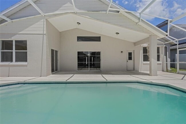 Building Photo - 520 Hollinghead Loop