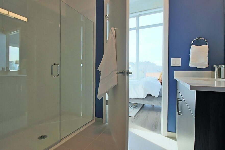 Building Photo - 733 N Morgan St