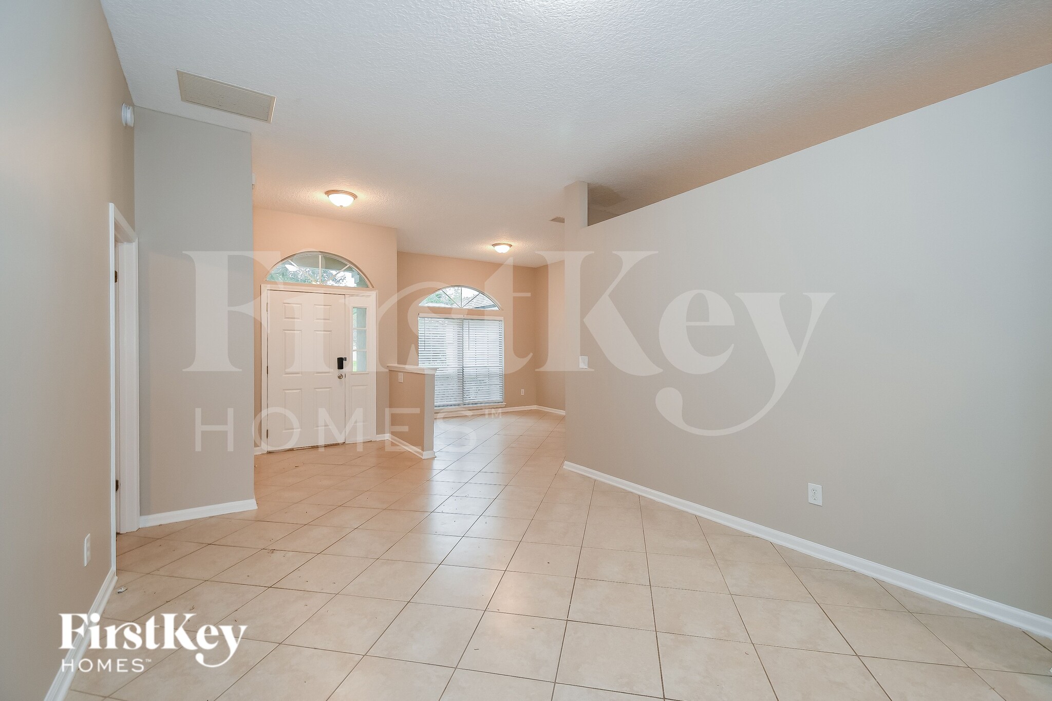 Building Photo - 14049 Red Rock Lake Dr