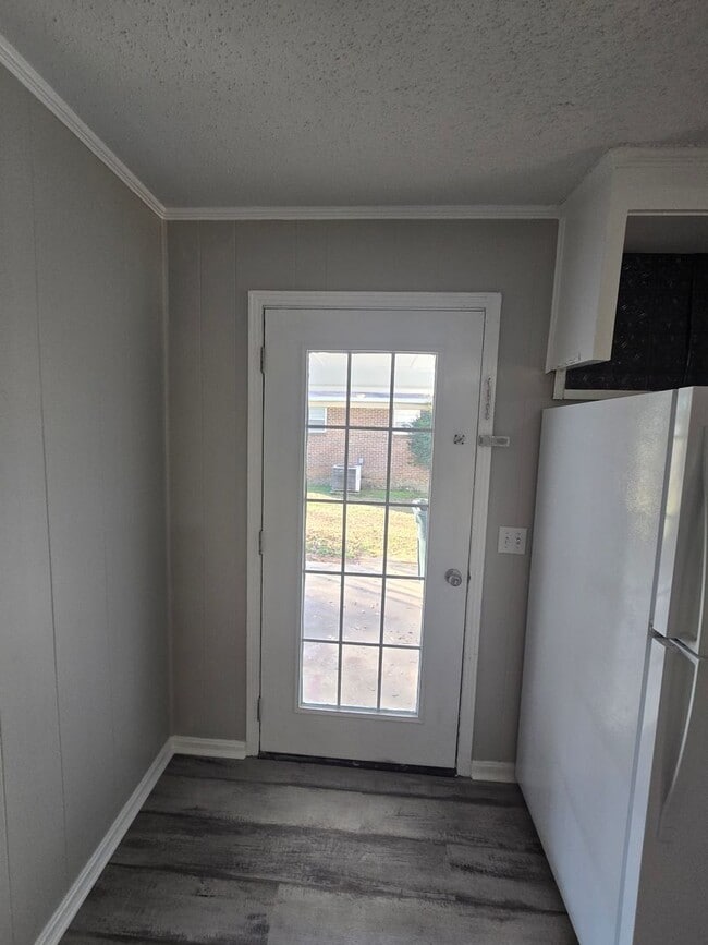 Building Photo - Beautiful Downtown Enterprise