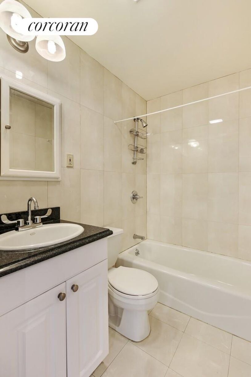 Building Photo - 180 Lafayette St