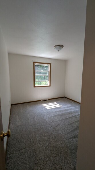 Building Photo - 124 Duquesne Blvd