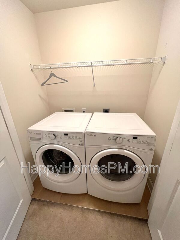 Building Photo - 1708 Restoration Ct