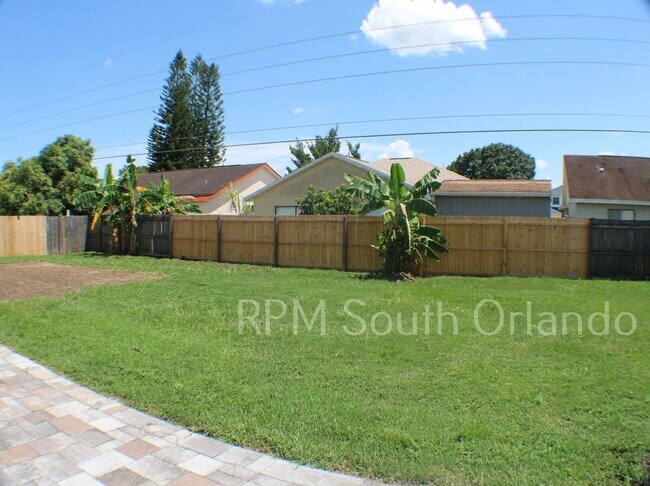 Building Photo - 3-bedroom 2-bath home in Meadow Woods