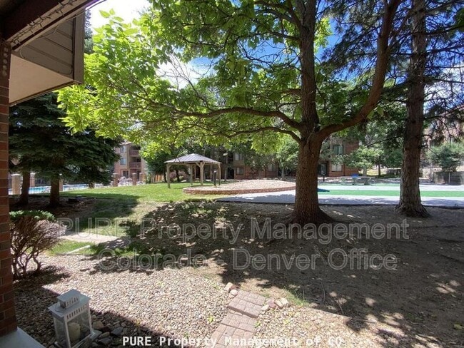 Building Photo - 226 Wright St