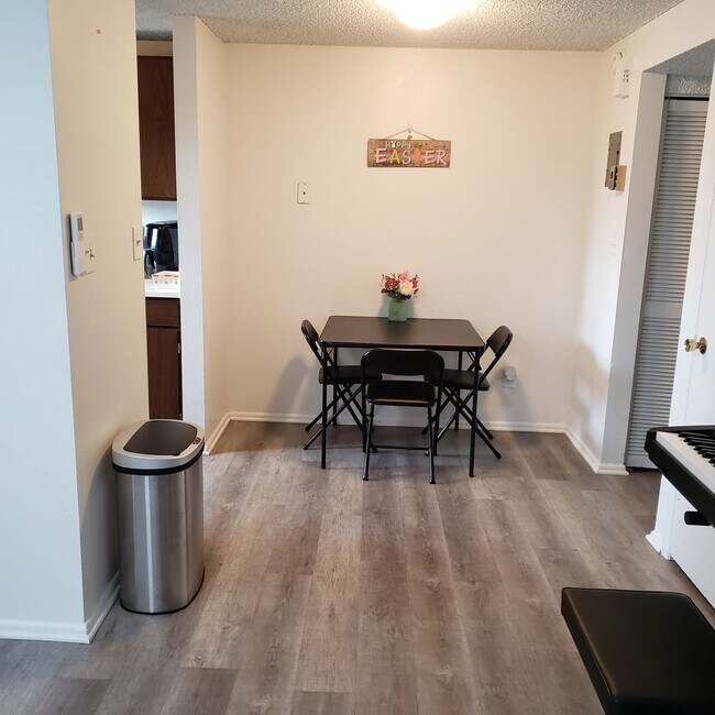 Building Photo - 1B/1B Pet Friendly Apartment South of BYU