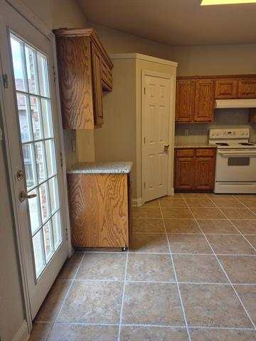 Building Photo - 7205 Hogan Dr