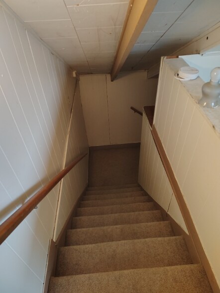 Building Photo - 67 St Charles St