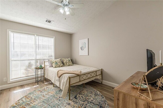 Building Photo - 3195 Jorden Crest Ct NW