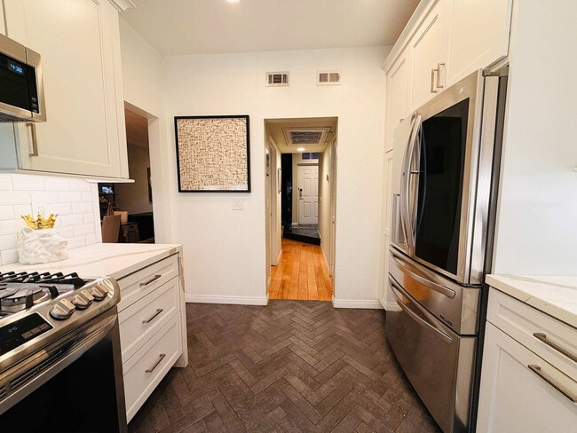 Building Photo - 1313 Washington St