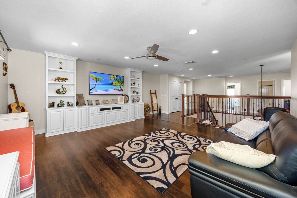 Building Photo - 25589 Foxglove Ln