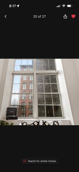 Building Photo - 256 Market St