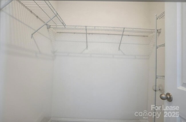 Building Photo - 3224 Drift St