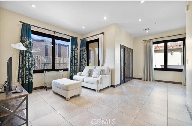 Building Photo - 4141 Prospect Ave