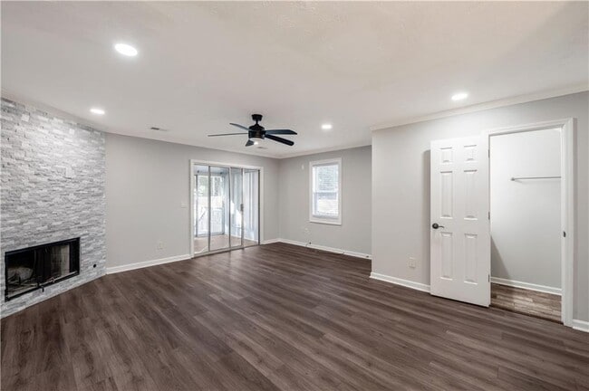 Building Photo - 3517 Kennesaw Station Dr