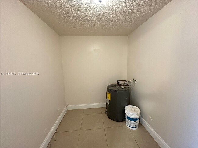 Building Photo - 11561 NW 36th St