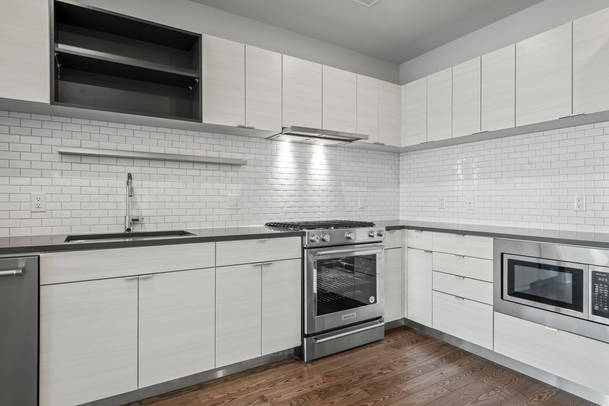 Building Photo - 506 Diamondback Dr