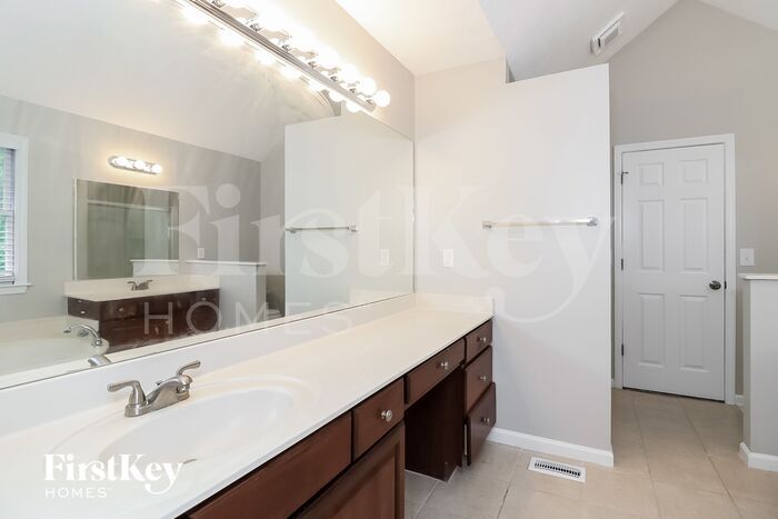 Building Photo - 1368 Velvet Creek Ct SW