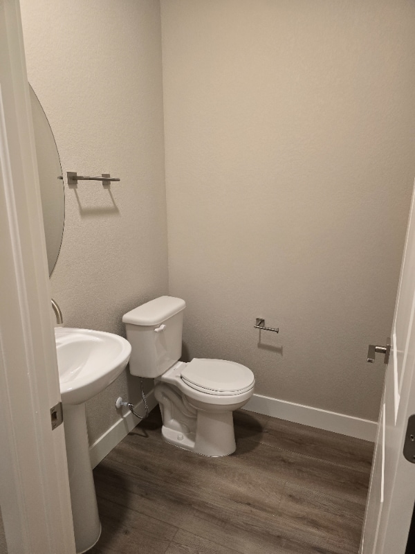 Building Photo - 4832 River Roads Dr