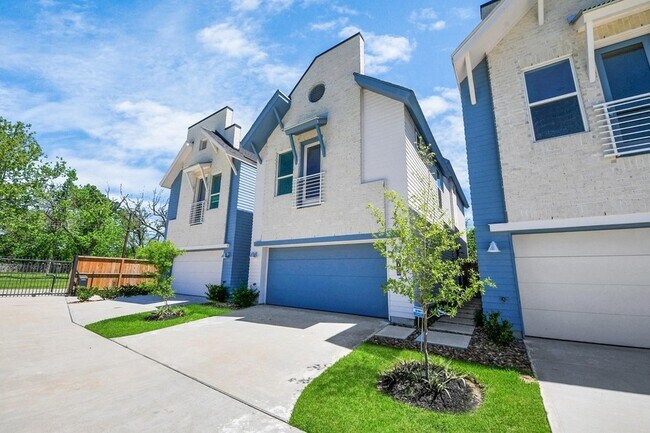 Building Photo - 1041 Glen Avenue