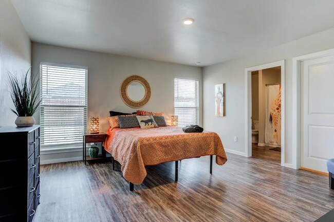 Building Photo - Priced to Lease! Beautiful West Lubbock Home with Modern Finishes, All Appliances Included & Acce...