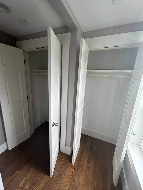 Building Photo - 191 Western Ave