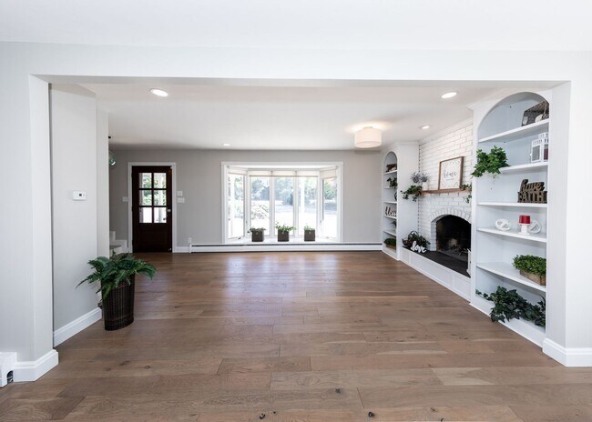 Building Photo - Cozy Home Centrally located Colorado Sprin...