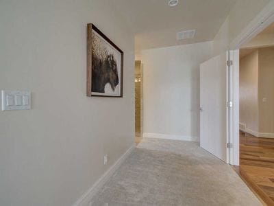 Building Photo - 584 N Dutch Summit Ct