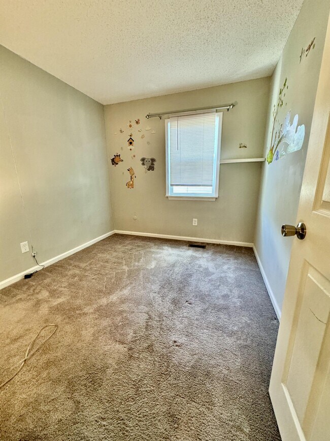 Building Photo - 3467 Waltham Cir