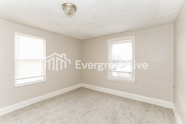 Building Photo - 1800 Bising Ave