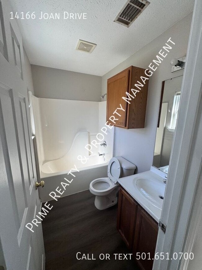 Building Photo - 14166 Joan Dr