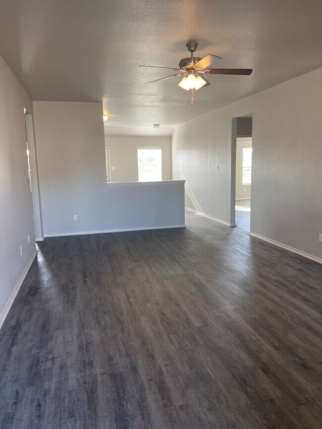 Building Photo - *Pre-leasing* Four Bedroom | Two Bathroom ...