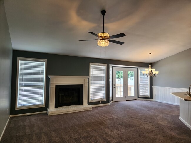Living room - 2525 Hidden Meadow Ln