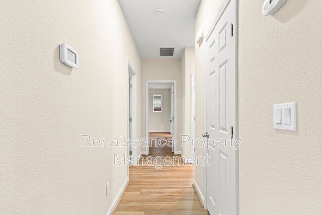 Building Photo - 15896 4 Corners Ct